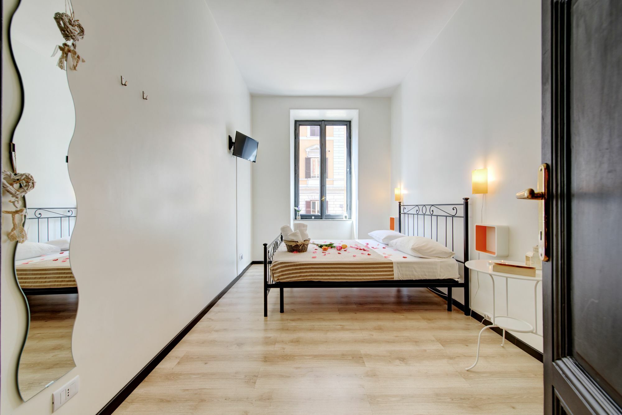 Ad Hoc Guest House Rome Bagian luar foto