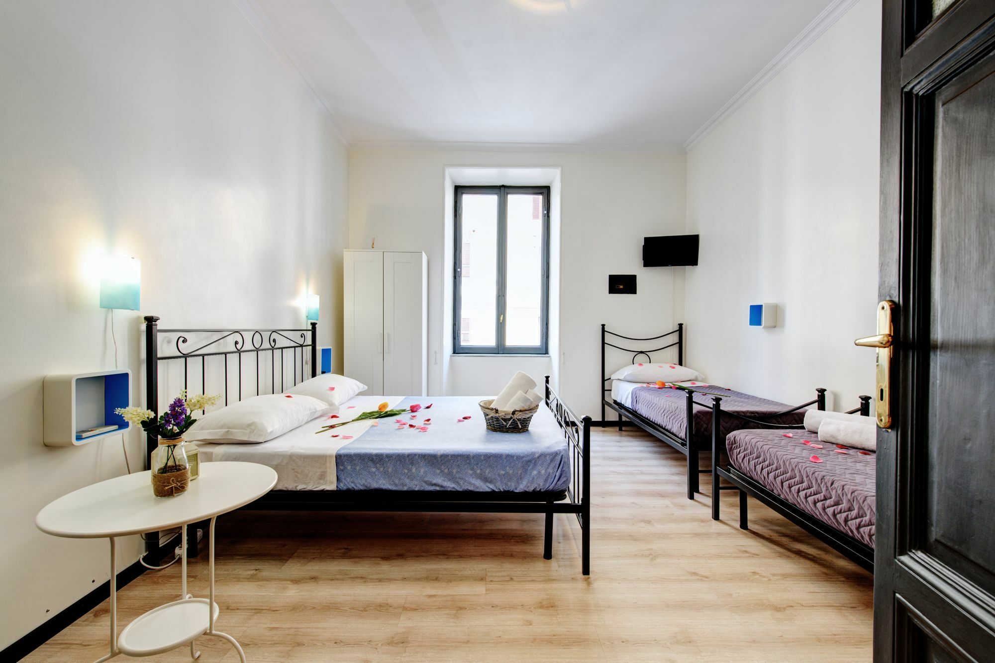 Ad Hoc Guest House Rome Bagian luar foto